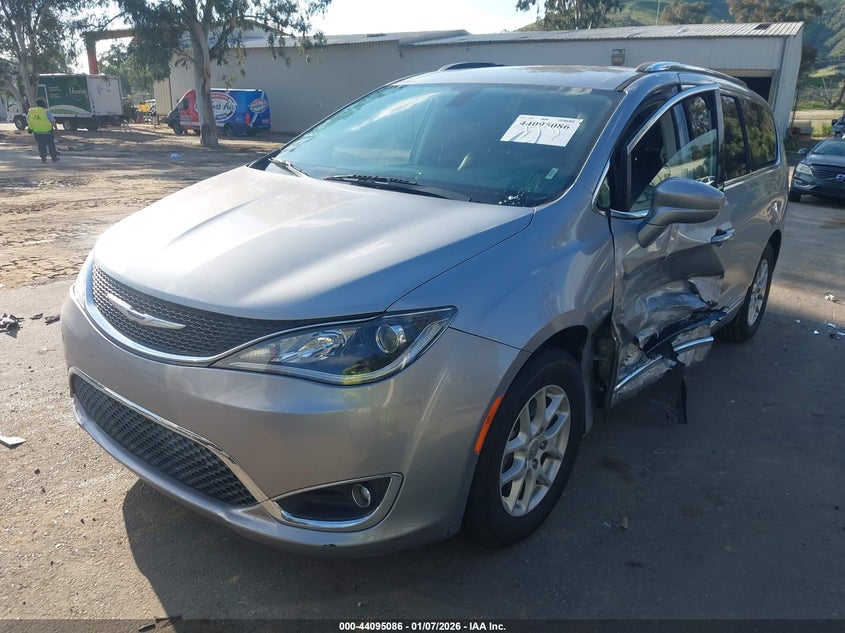 2020 Chrysler Pacifica Touring L