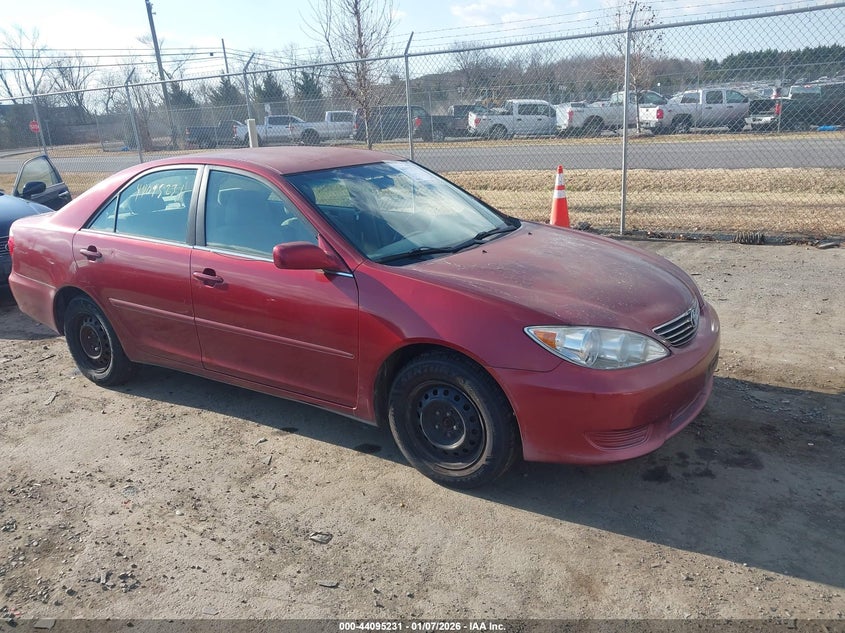 2005 Toyota Camry Le