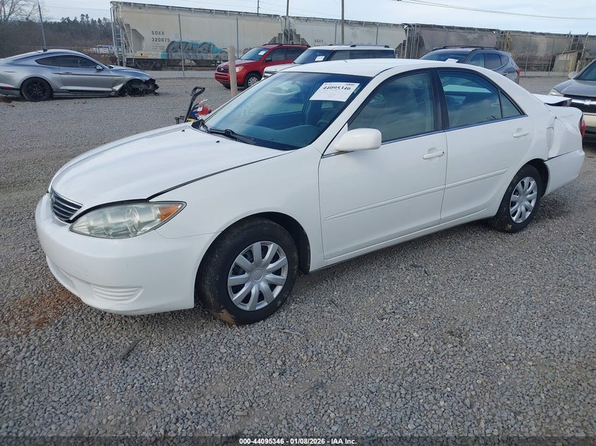 2005 Toyota Camry Le