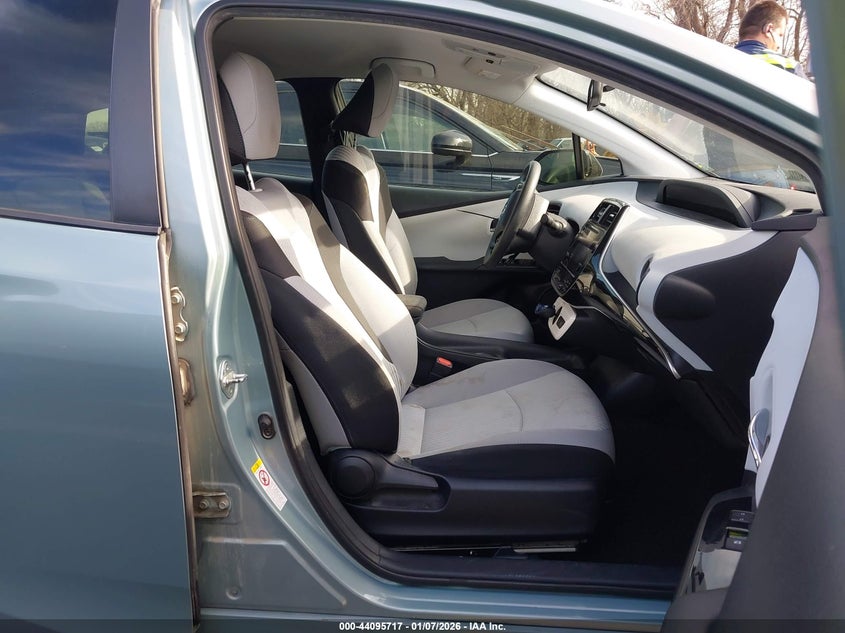 2016 Toyota Prius Two