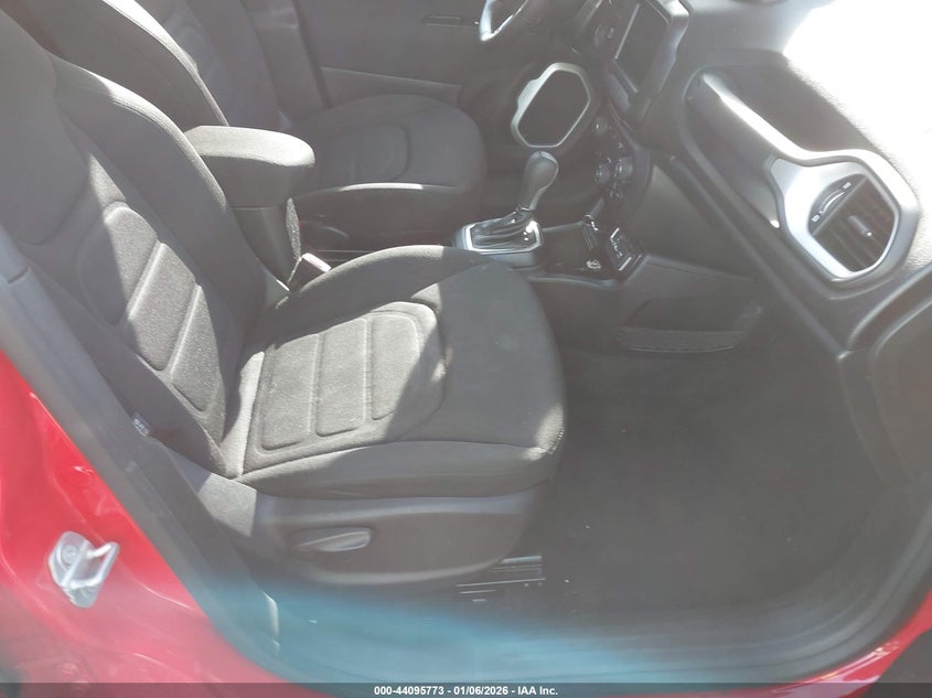 2018 Jeep Renegade Latitude Fwd