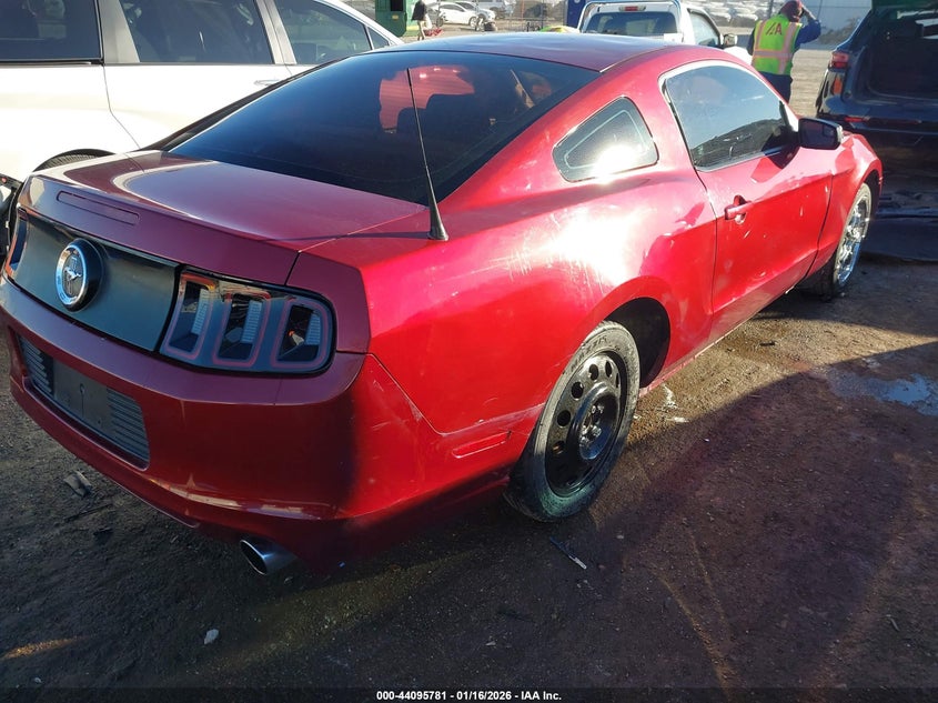 2014 Ford Mustang V6