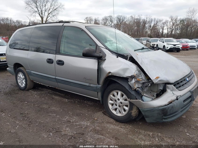 1P4GP44R7VB355491 1997 Plymouth Grand Voyager Se auction photo 1