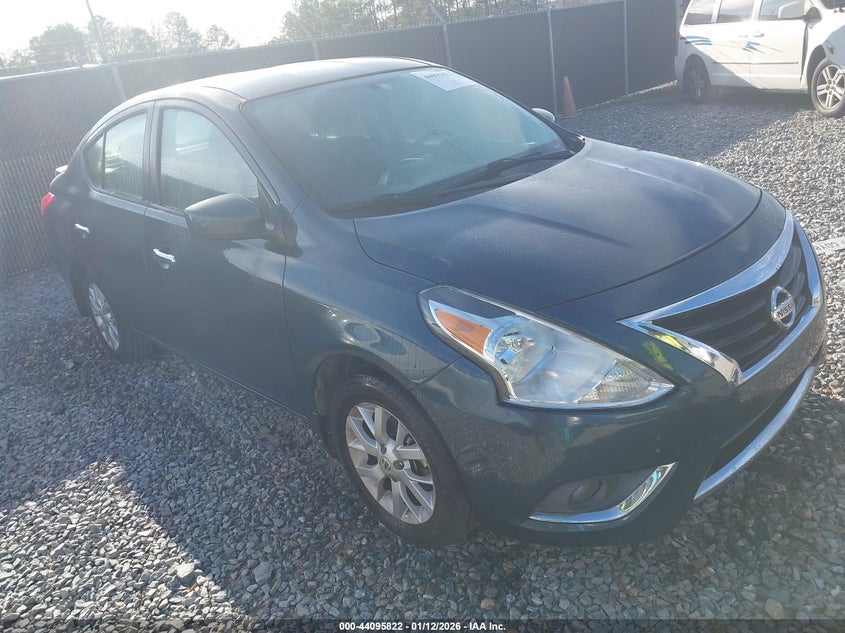 3N1CN7AP9HL822042 2017 Nissan Versa 1.6 Sv auction photo 1