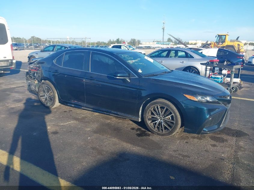 2021 Toyota Camry