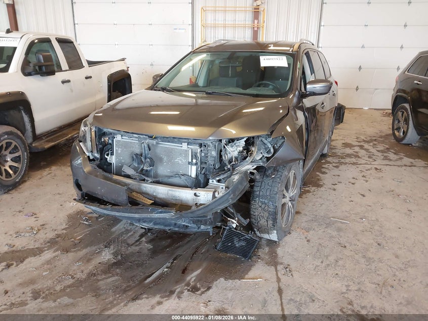 2017 NISSAN PATHFINDER auction photo 6
