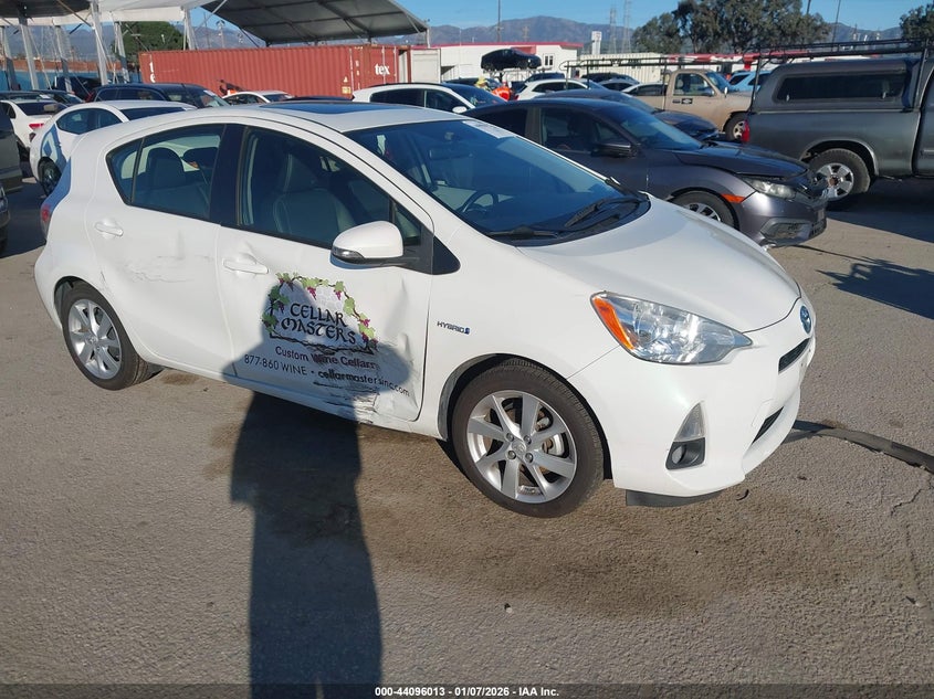 JTDKDTB30D1050127 2013 Toyota Prius C Four auction photo 1