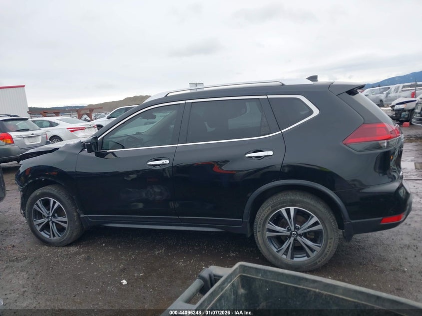 VIN JN8AT2MV2KW388804 2019 NISSAN ROGUE SV