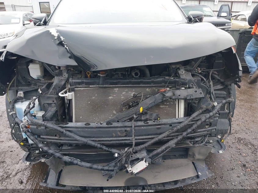 VIN JN8AT2MV2KW388804 2019 NISSAN ROGUE SV