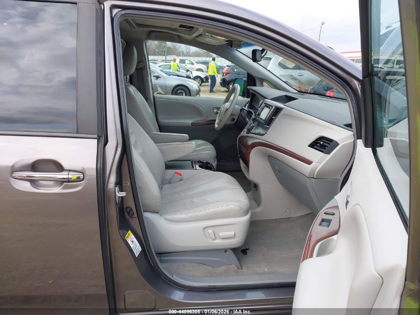 2014 Toyota Sienna Xle V6 8 Passenger