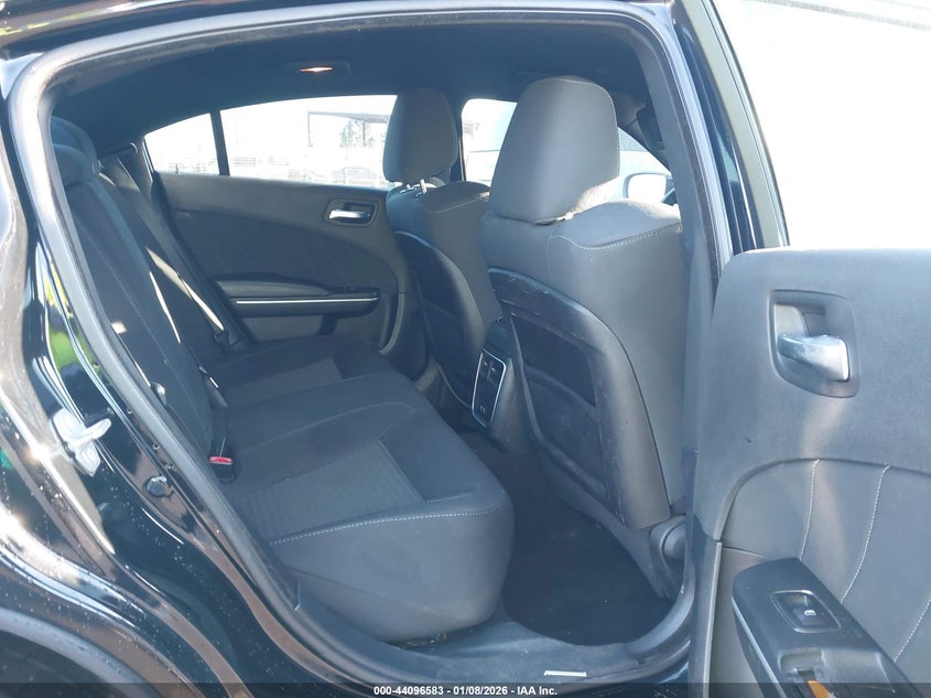 VIN 2C3CDXHG0KH567226 2019 DODGE CHARGER GT RWD