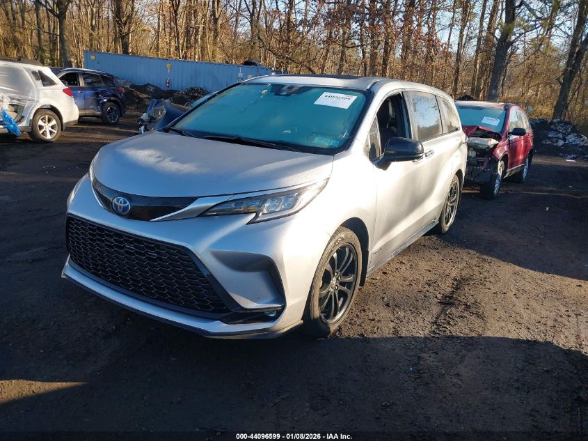 2021 Toyota Sienna Xse