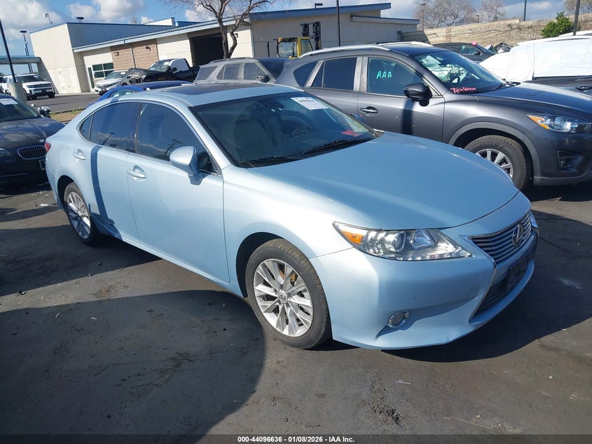 LEXUS ES 300H 2014. Lot# 44096636. VIN JTHBW1GGXE2060359. Photo 1