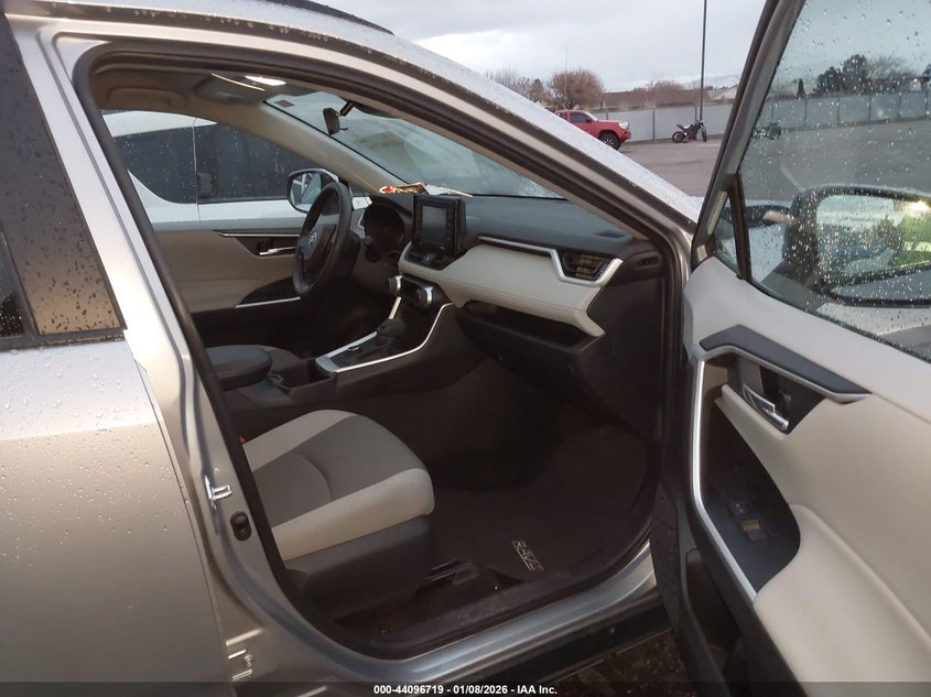 2022 Toyota Rav4 Hybrid Xle