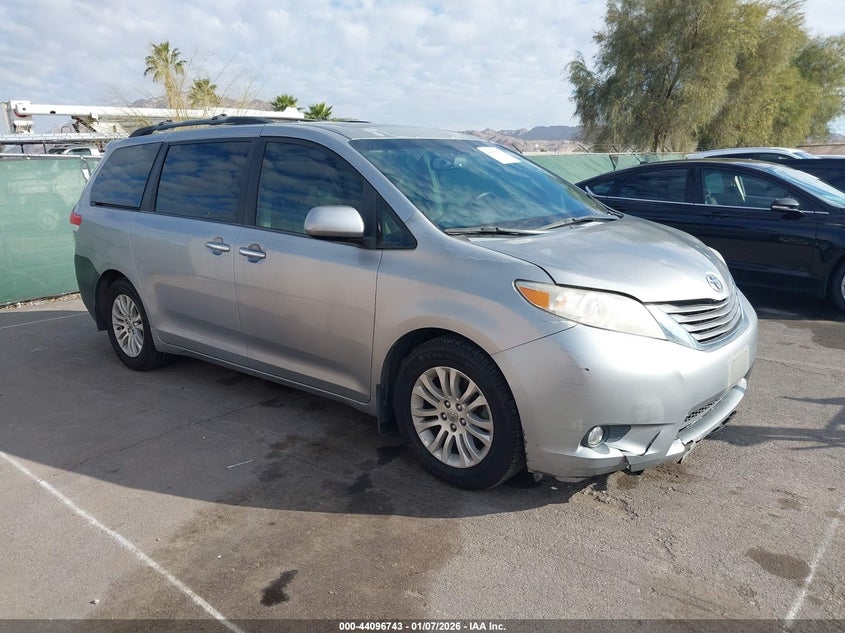 5TDYK3DC6CS183778 2012 Toyota Sienna Xle V6 8 Passenger auction photo 1