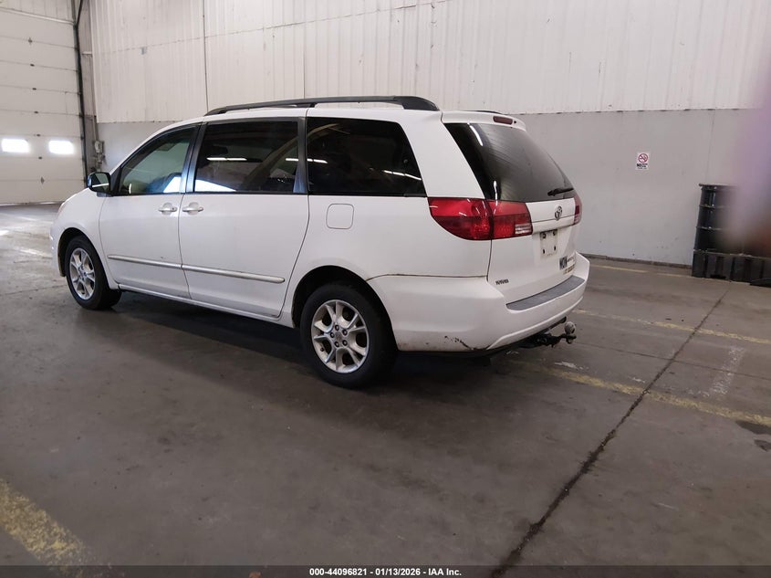 2004 Toyota Sienna Le