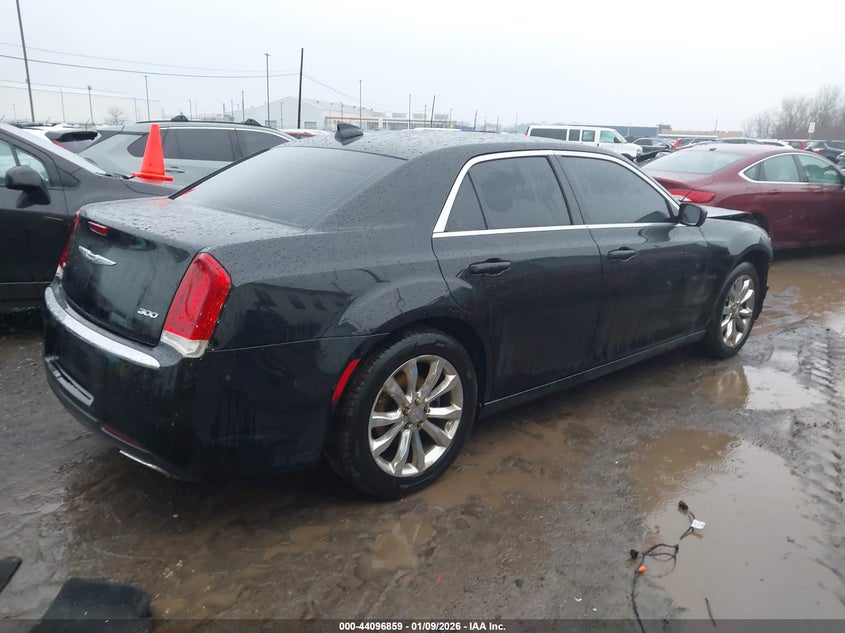 2016 Chrysler 300 Limited