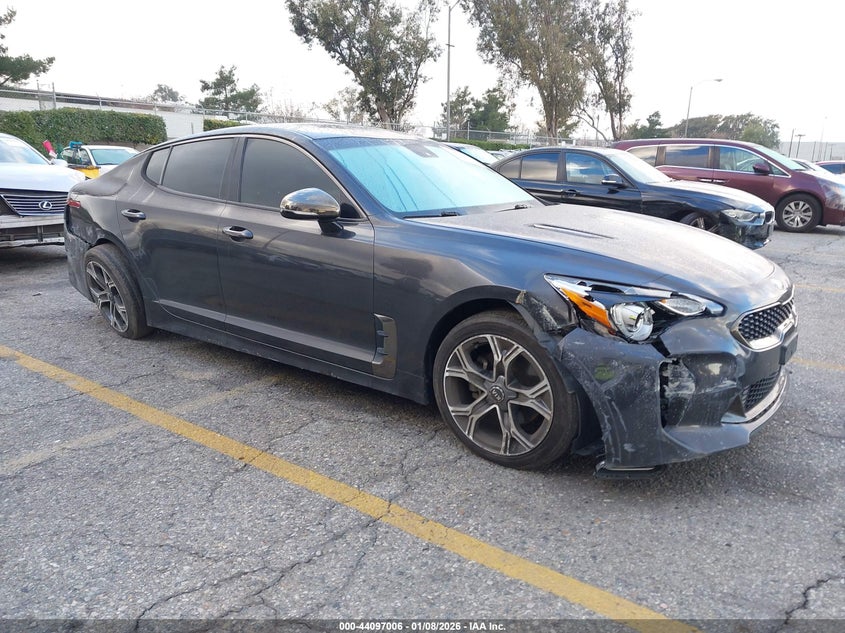 KIA STINGER GT-LINE