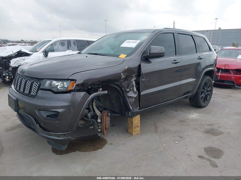 2021 Jeep Grand Cherokee Laredo X 4X2
