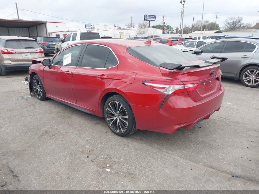 2020 Toyota Camry Se
