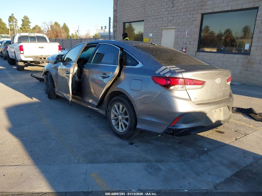 VIN 5NPE24AF4JH619098 2018 HYUNDAI SONATA SE