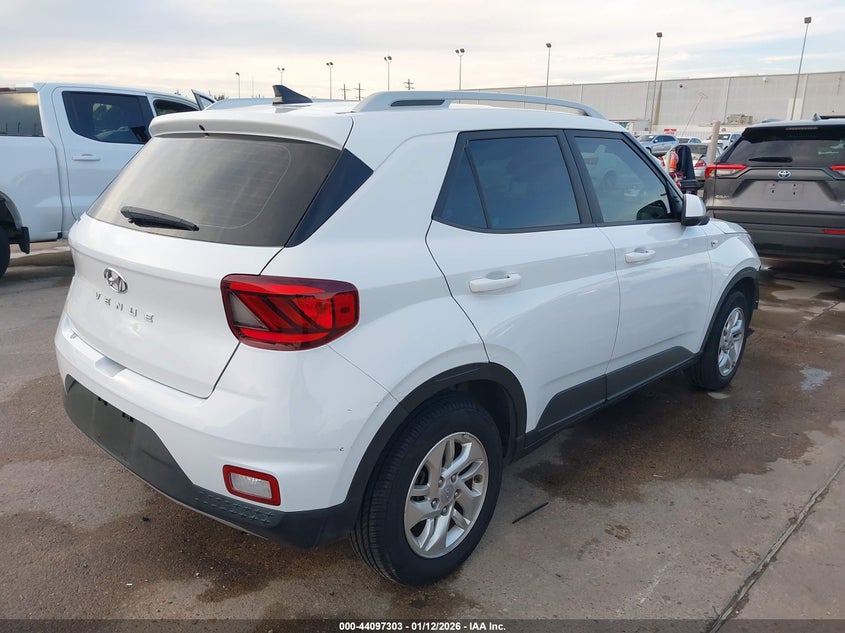 2020 Hyundai Venue Sel