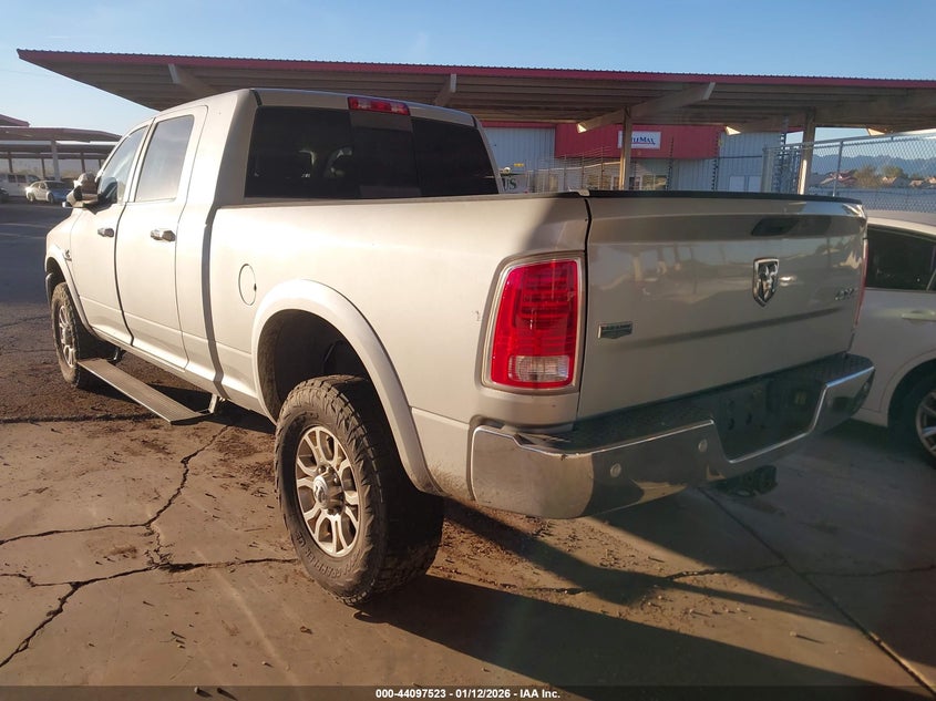 Vin: 3c6ur5nl2hg547650, lot: 44593376, ram 2500 laramie mega cab 4x4 6'4 box 20173