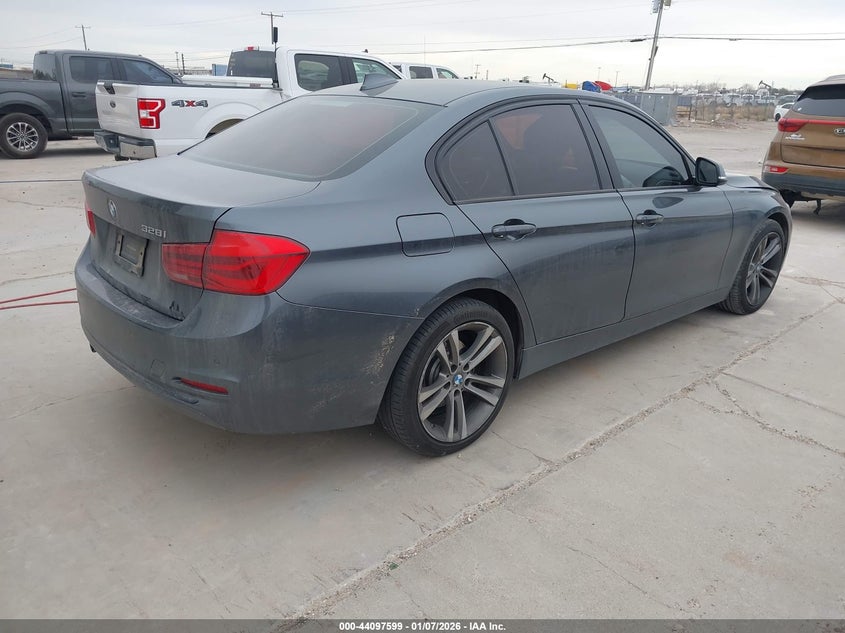 Vin: wba8e9g50gnu27697, lot: 44593456, bmw 328i 20164