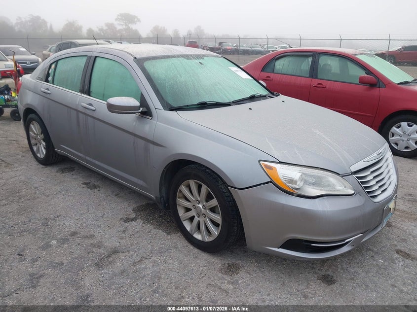 1C3CCBBG7EN105949 2014 Chrysler 200 Touring auction photo 1