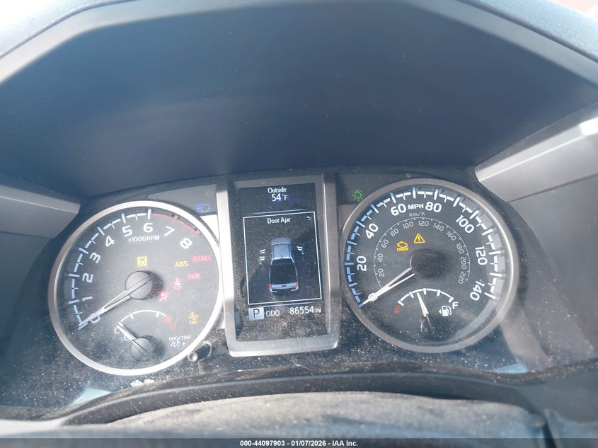 VIN 3TMCZ5AN4JM164392 2018 TOYOTA TACOMA SR5 V6