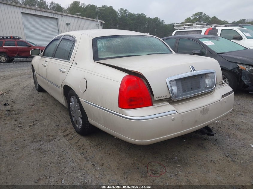 2003 Lincoln Town Car Cartier