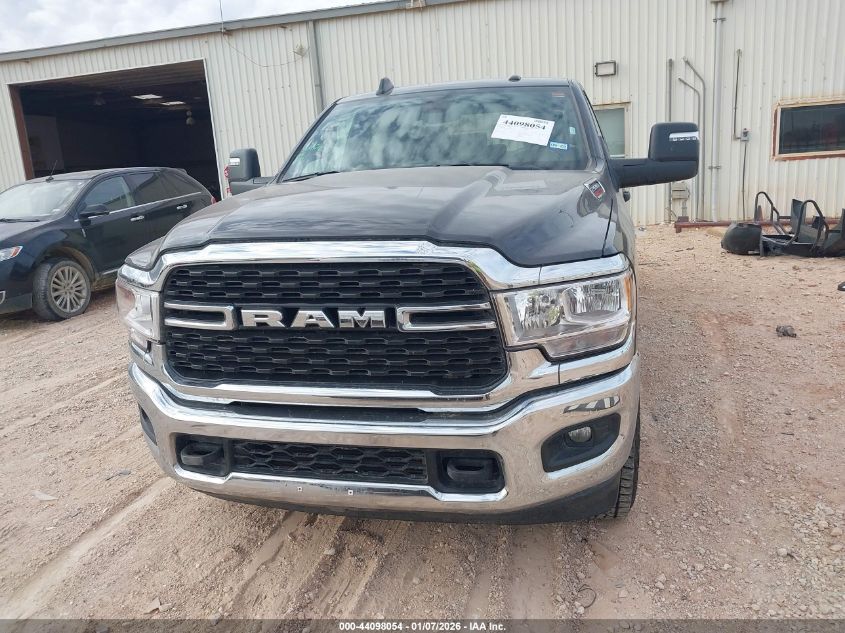 2024 Ram 2500 - 3C6UR5DL2RG338542