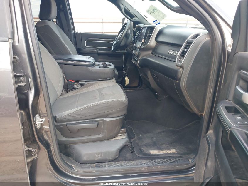 2024 Ram 2500 - 3C6UR5DL2RG338542