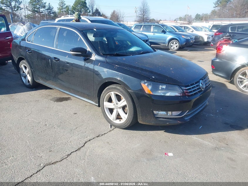 1VWAT7A3XFC084197 2015 Volkswagen Passat 1.8T Limited Edition auction photo 1