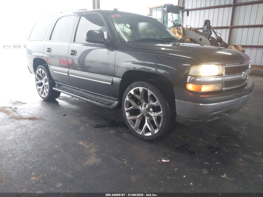 1GNEC13Z84R177174 2004 Chevrolet Tahoe Lt auction photo 1