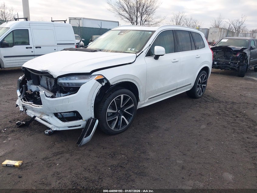 2023 Volvo Xc90 B6 Plus 6-Seater