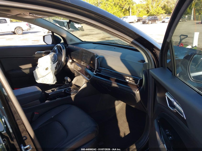 2025 Kia Sportage Ex