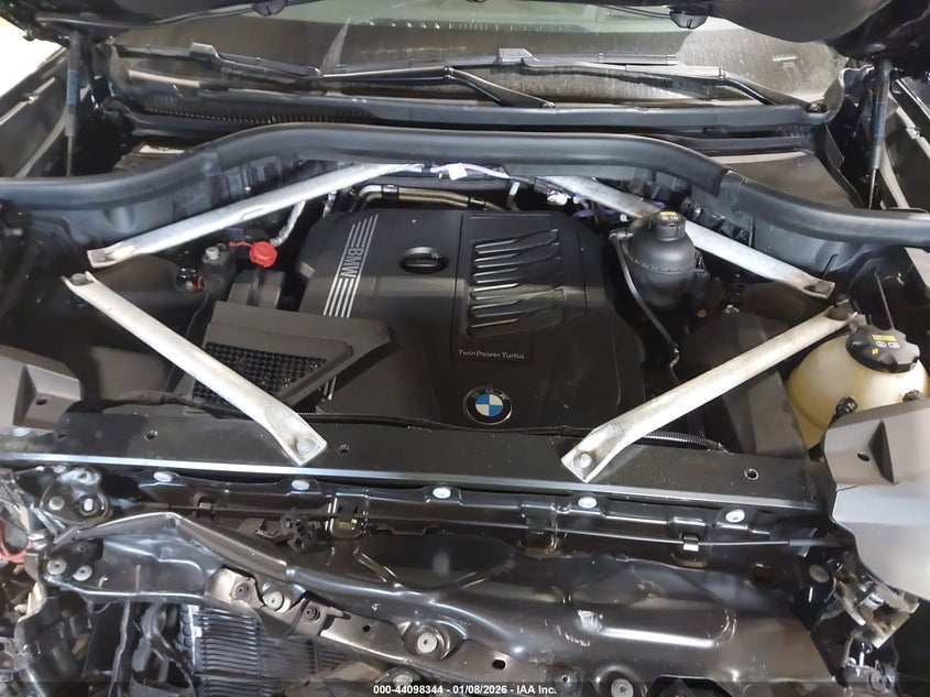 2021 BMW X7 xDrive40I VIN: 5UXCW2C01M9F19564 Lot: 44098344