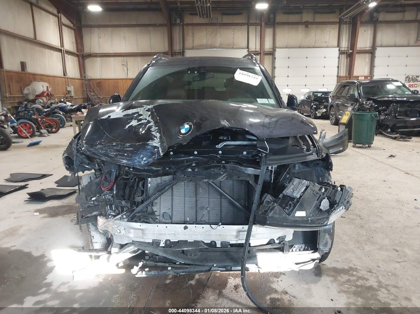 2021 BMW X7 xDrive40I VIN: 5UXCW2C01M9F19564 Lot: 44098344