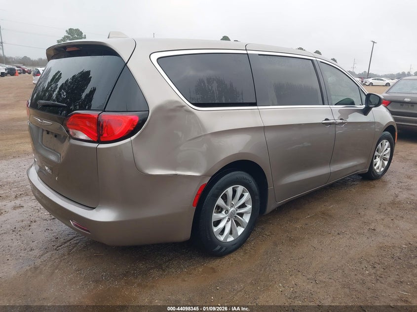 2017 Chrysler Pacifica Touring