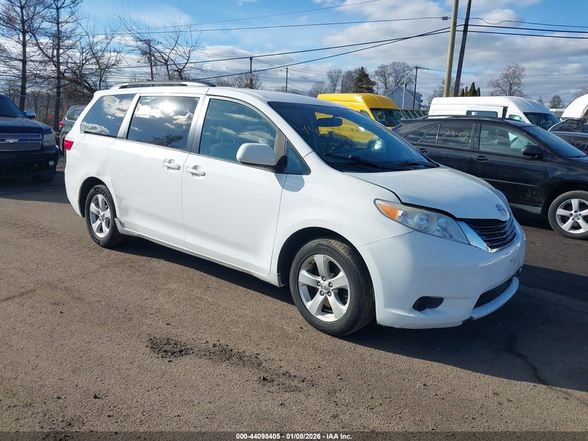 5TDKK3DC0GS696259 2016 Toyota Sienna Le 8 Passenger auction photo 1
