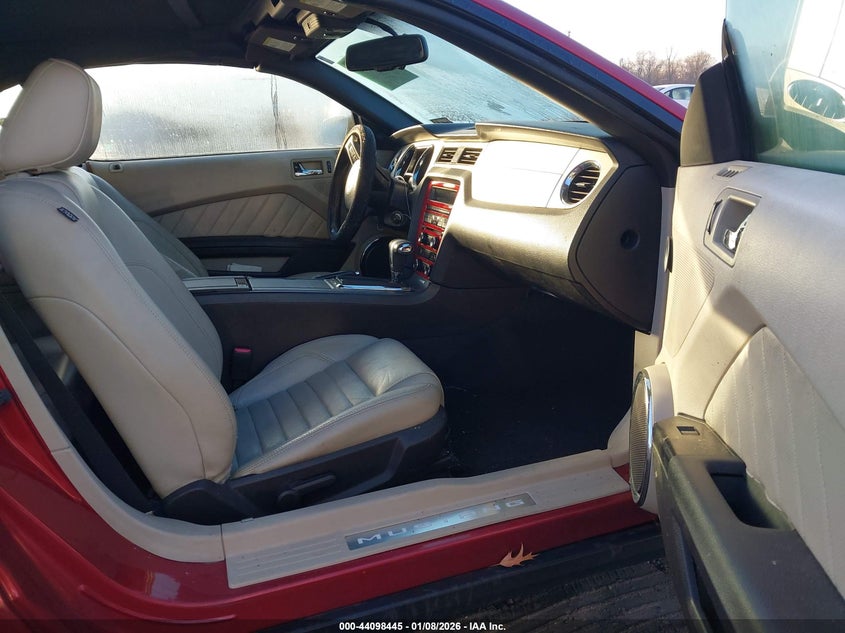 2010 Ford Mustang V6/V6 Premium