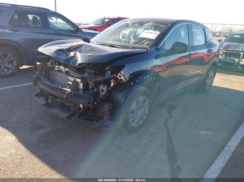 2025 Nissan Kicks S Fwd