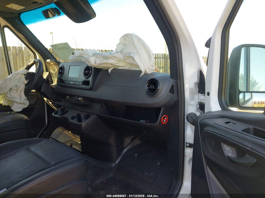 2024 Mercedes-Benz Sprinter 2500 High Roof 4-Cyl Diesel