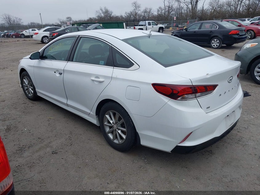 VIN 5NPE24AF1KH760700 2019 HYUNDAI SONATA SE