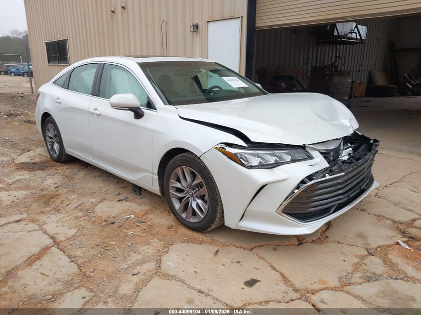 2019 Toyota Avalon Xle