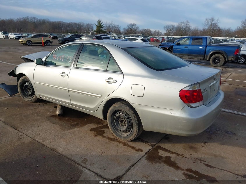 2005 Toyota Camry Le