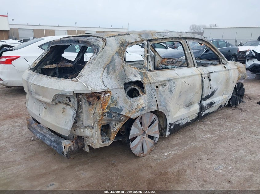 VOLKSWAGEN TAOS 2024 VIN 3VVSX7B24RM069474