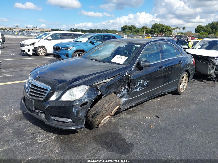 2013 Mercedes-Benz E 350 4matic WDDHF8JB2DA682188 photo 1