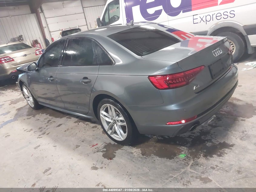 Vin: waudnaf42hn048629, lot: 44595204, audi a4 2.0t season of audi premium 20173